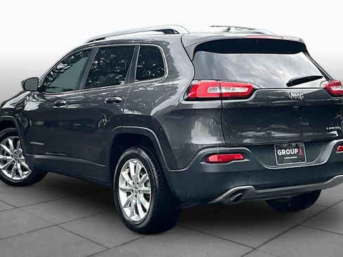 Used 2016 Jeep Cherokee Limited FWD image 12