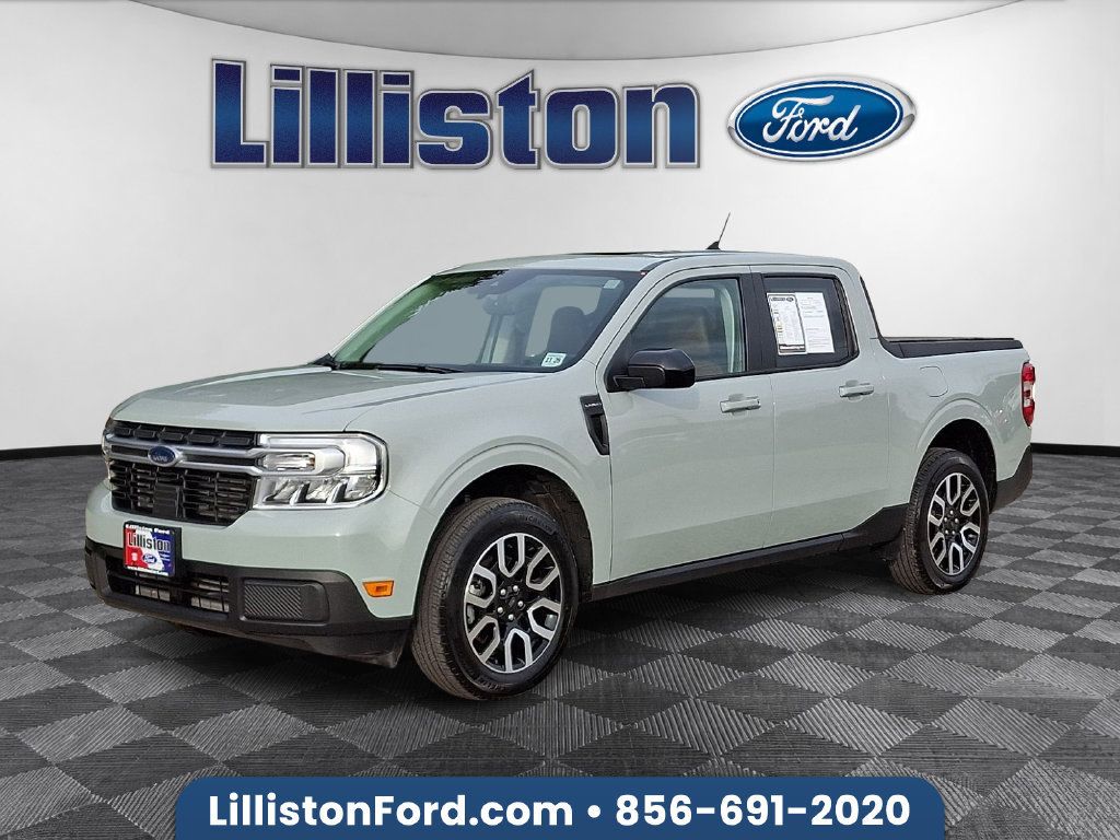 Used 2024 Ford Maverick Lariat w/ 4K Tow Package AWD/4WD image 1