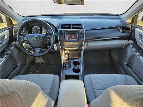 Used 2016 Toyota Camry LE image 14