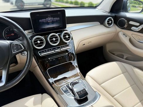 Used 2016 Mercedes-Benz GLC 300 4MATIC image 19