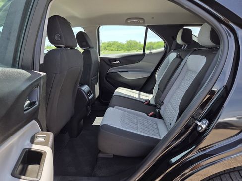 Used 2024 Chevrolet Equinox LS FWD image 14