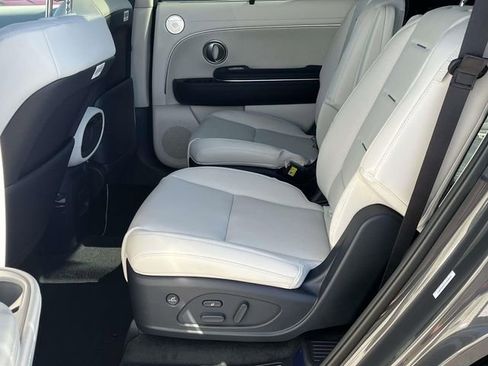 New 2026 Hyundai Palisade Calligraphy FWD image 13