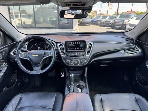 Used 2017 Chevrolet Malibu Hybrid w/ Leather Package FWD image 31