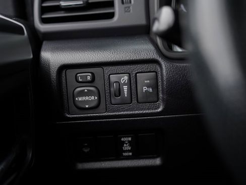 Used 2016 Toyota 4Runner Limited image 31