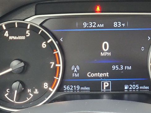 Used 2024 Nissan Altima 2.5 SR FWD image 21