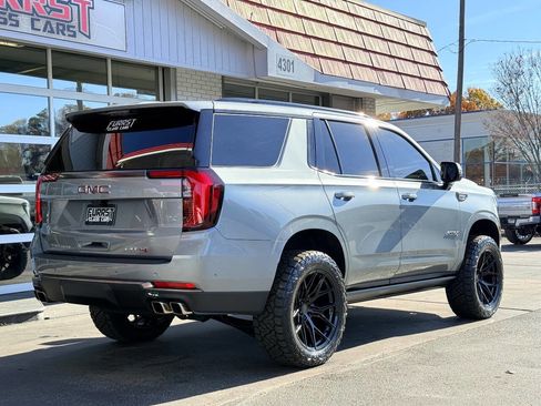 Used 2025 GMC Yukon AT4 Ultimate w/ LPO, Floor Liner Package image 3