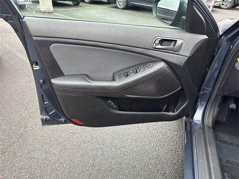 Used 2015 Kia Optima LX image 13