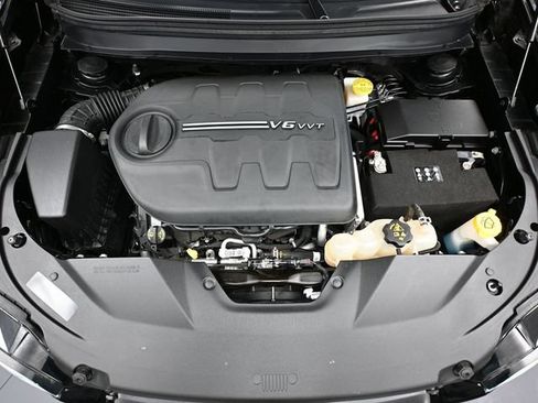Used 2020 Jeep Cherokee High Altitude AWD/4WD image 48