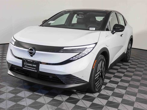 New 2026 Nissan Leaf SV+ image 3