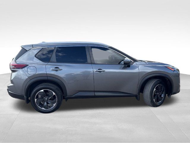Certified 2024 Nissan Rogue SV w/ SV Premium Package FWD image 9