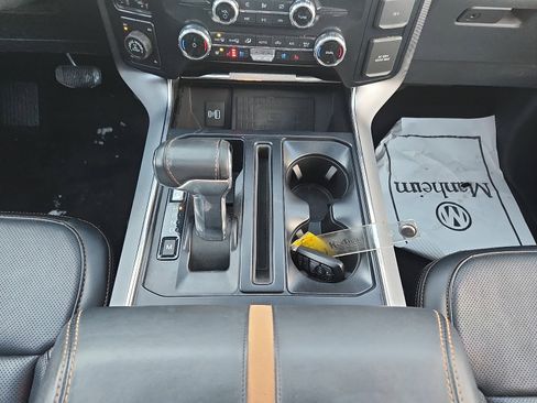 Certified 2022 Ford F150 Platinum w/ Equipment Group 701A High image 19