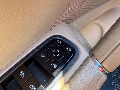 Used 2019 Porsche Cayenne image 19