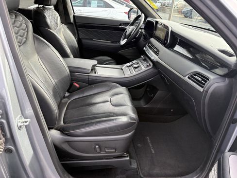 Used 2020 Hyundai Palisade Limited image 23