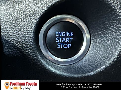 Used 2022 Toyota Corolla Cross LE w/ Moonroof Package image 30