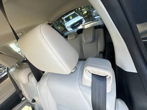Used 2025 Honda Odyssey EX-L image 14