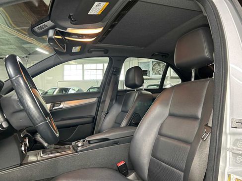 Used 2013 Mercedes-Benz C 300 4MATIC Sedan image 23