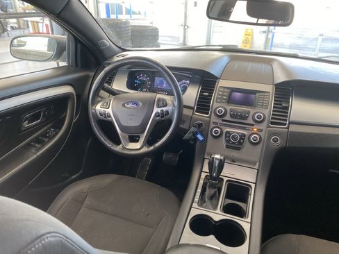 Used 2018 Ford Taurus SEL image 21