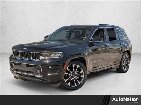 Used 2023 Jeep Grand Cherokee Overland AWD/4WD image 1
