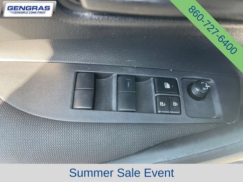 Used 2024 Toyota Corolla LE FWD image 33
