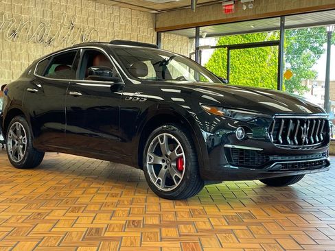 Used 2022 Maserati Levante GT AWD/4WD image 8