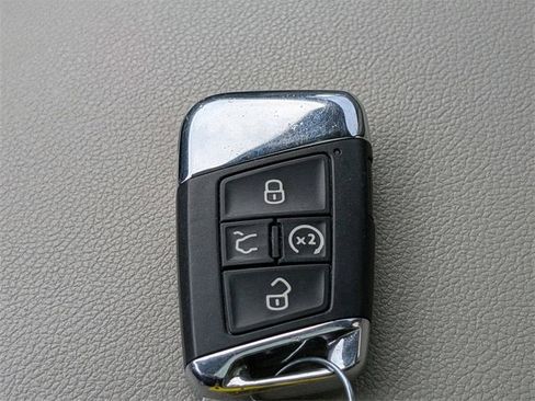 Used 2021 Volkswagen Atlas SEL image 30