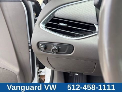 Used 2016 Chevrolet Malibu LT w/ Driver Confidence Package FWD image 21