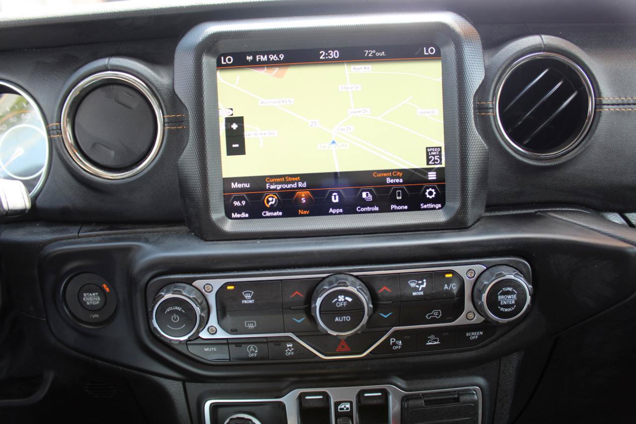 Used 2023 Jeep Gladiator Overland AWD/4WD image 15