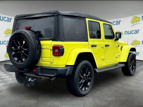 Used 2022 Jeep Wrangler Unlimited Sahara AWD/4WD image 6