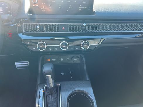 Certified 2025 Honda Civic Sport Touring image 19