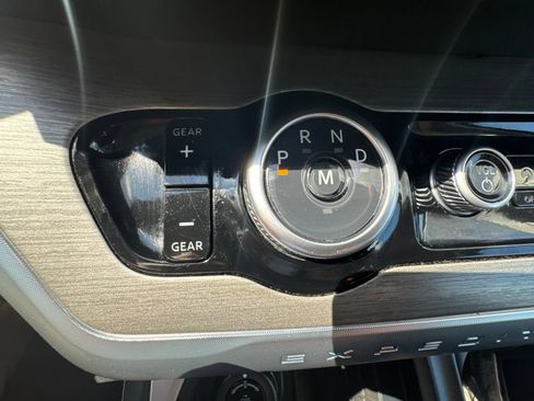 Used 2025 Ford Expedition Platinum AWD/4WD image 35