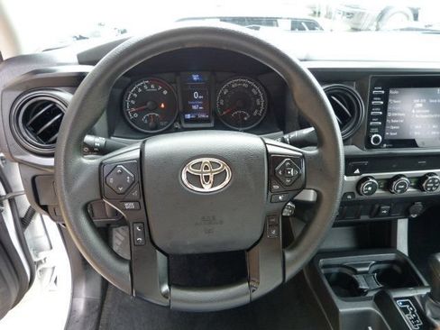 Used 2022 Toyota Tacoma SR RWD image 39