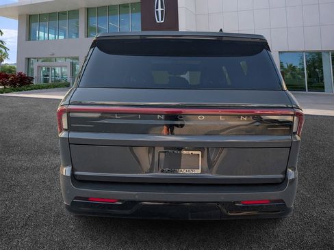 New 2026 Lincoln Navigator L Black Label AWD/4WD image 6