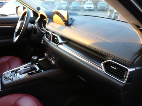 Certified 2023 MAZDA CX-5 Carbon Edition image 8