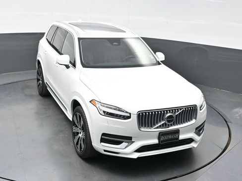 Used 2025 Volvo XC90 T8 Plus w/ Protection Package Premier AWD/4WD image 35