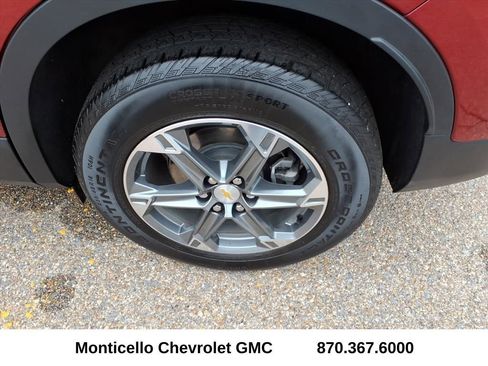 Used 2024 Chevrolet Blazer LT w/ Convenience Package image 9