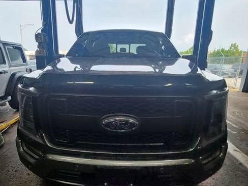 Used 2022 Ford F150 Lariat w/ Equipment Group 502A High AWD/4WD image 12