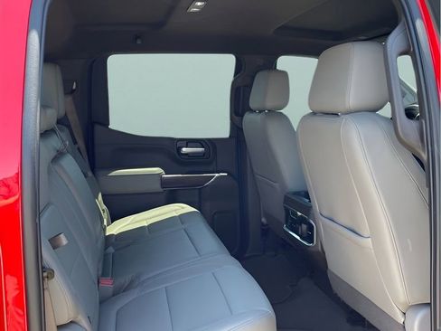 Used 2020 GMC Sierra 1500 SLT RWD image 18