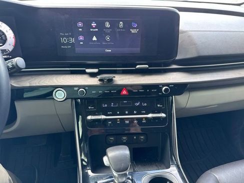 Used 2024 Kia Carnival SX FWD image 8