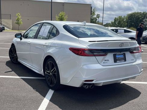 Used 2025 Toyota Camry XSE FWD image 5