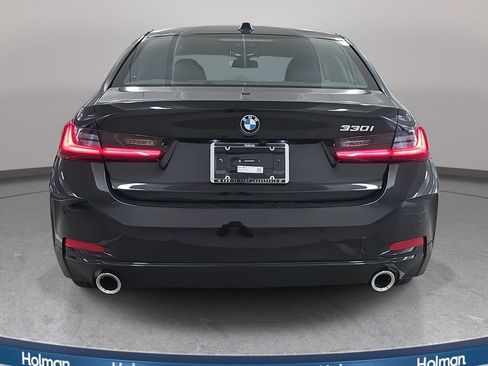 Used 2025 BMW 330i Sedan w/ Convenience Package image 8