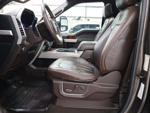 Used 2017 Ford F250 King Ranch w/ King Ranch Ultimate Package AWD/4WD image 6