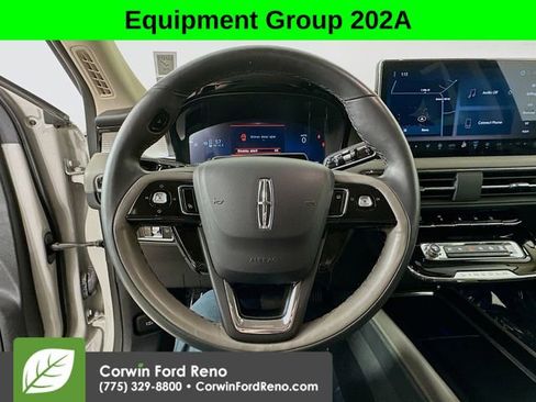Used 2023 Lincoln Corsair Reserve w/ Equipment Group 202A image 11