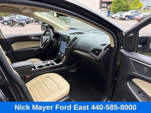 Used 2024 Ford Edge SEL AWD/4WD image 11