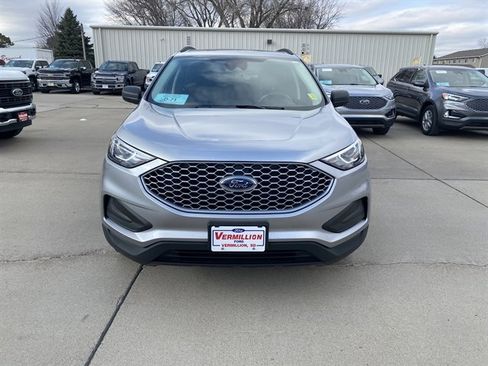 Used 2023 Ford Edge SE AWD/4WD image 2