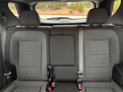Used 2024 Chevrolet Equinox LT FWD image 16