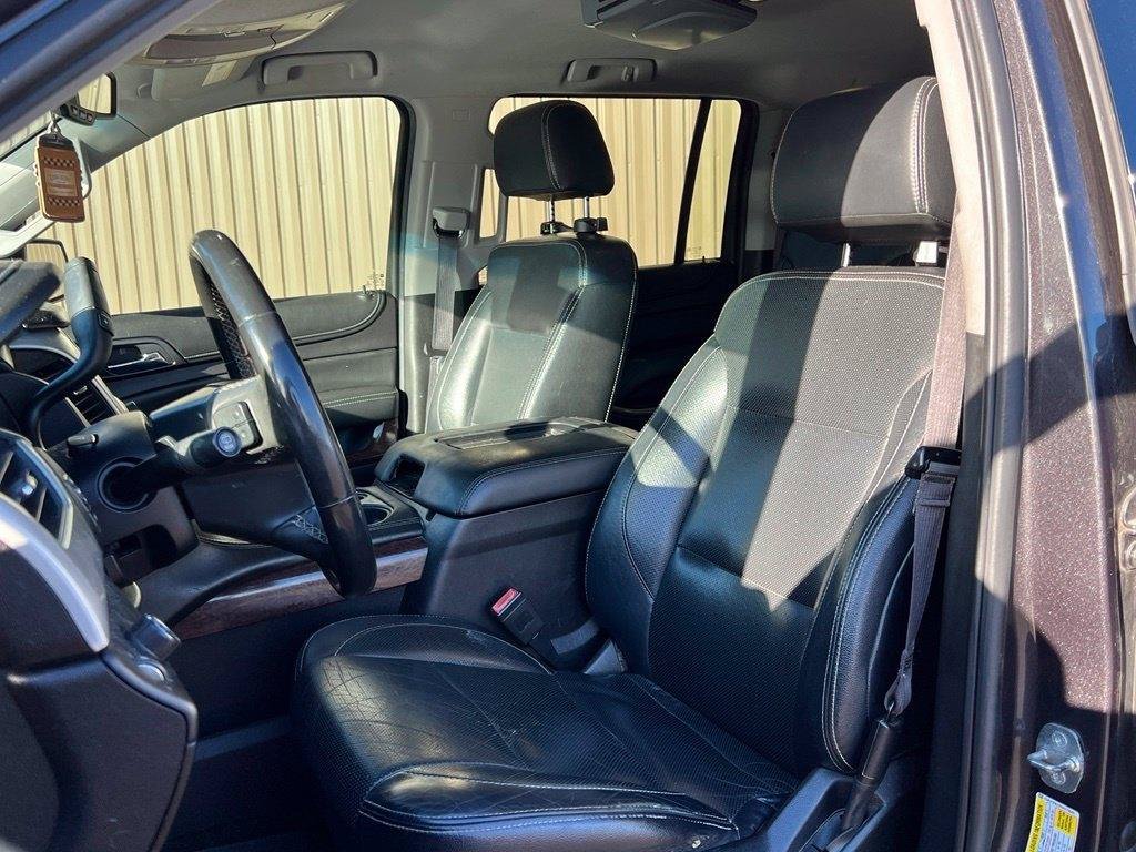 Used 2016 GMC Yukon XL SLE w/ Convenience Package RWD image 9