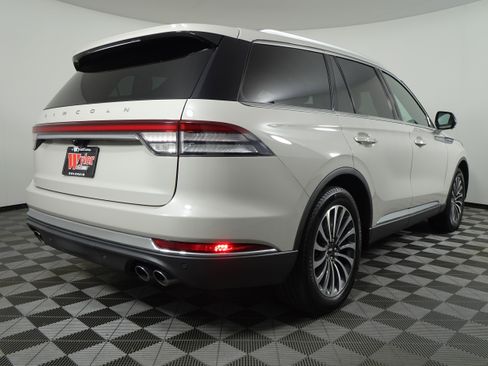 Used 2020 Lincoln Aviator Reserve w/ Class IV Trailer Tow Package image 46