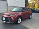 Used 2020 Kia Soul S image 2