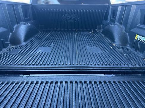 Certified 2019 Ford F150 Lariat image 24