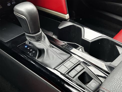 Used 2025 Toyota Camry XSE image 17